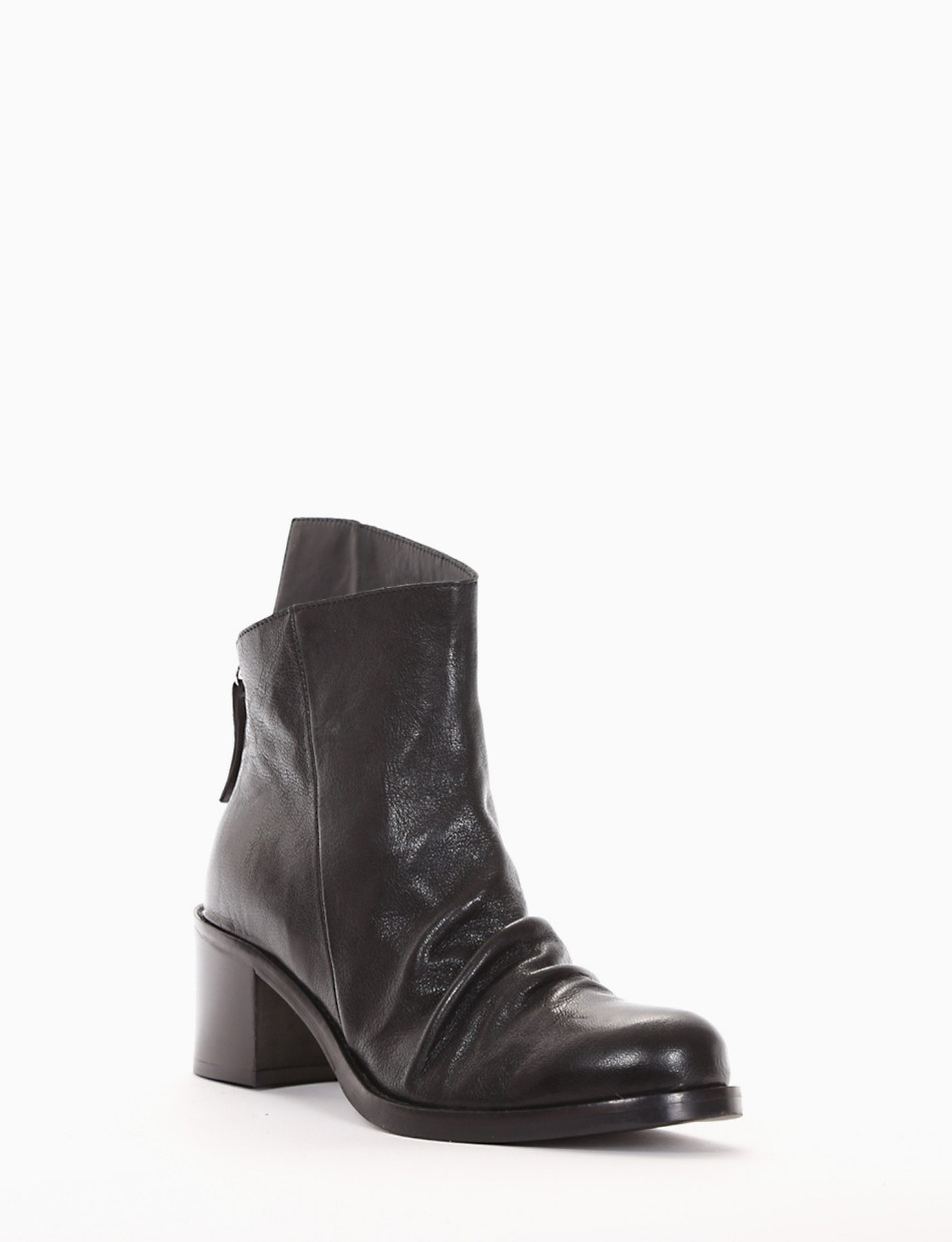 High heel ankle boots heel 5 cm black leather