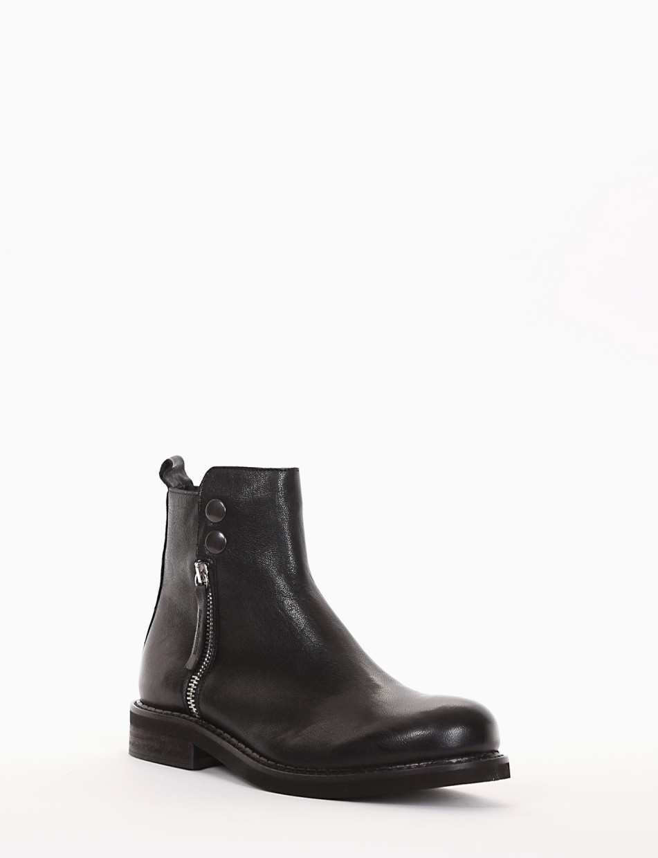Low heel ankle boots heel 3 cm black leather