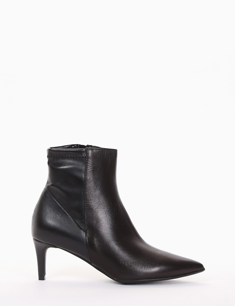 High heel ankle boots heel 5 cm black leather