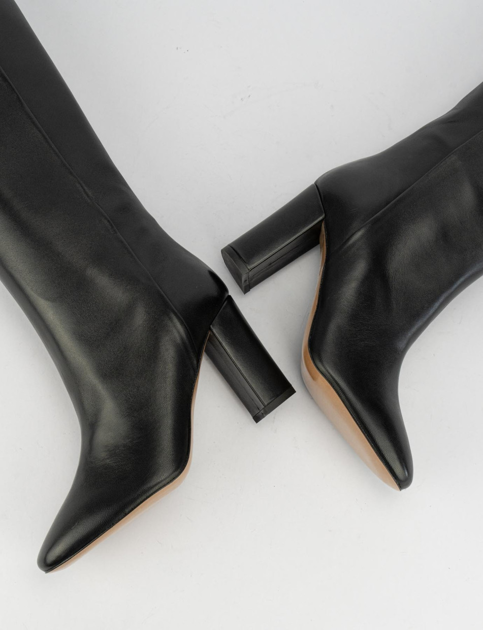 High heel boots heel 9 cm black leather