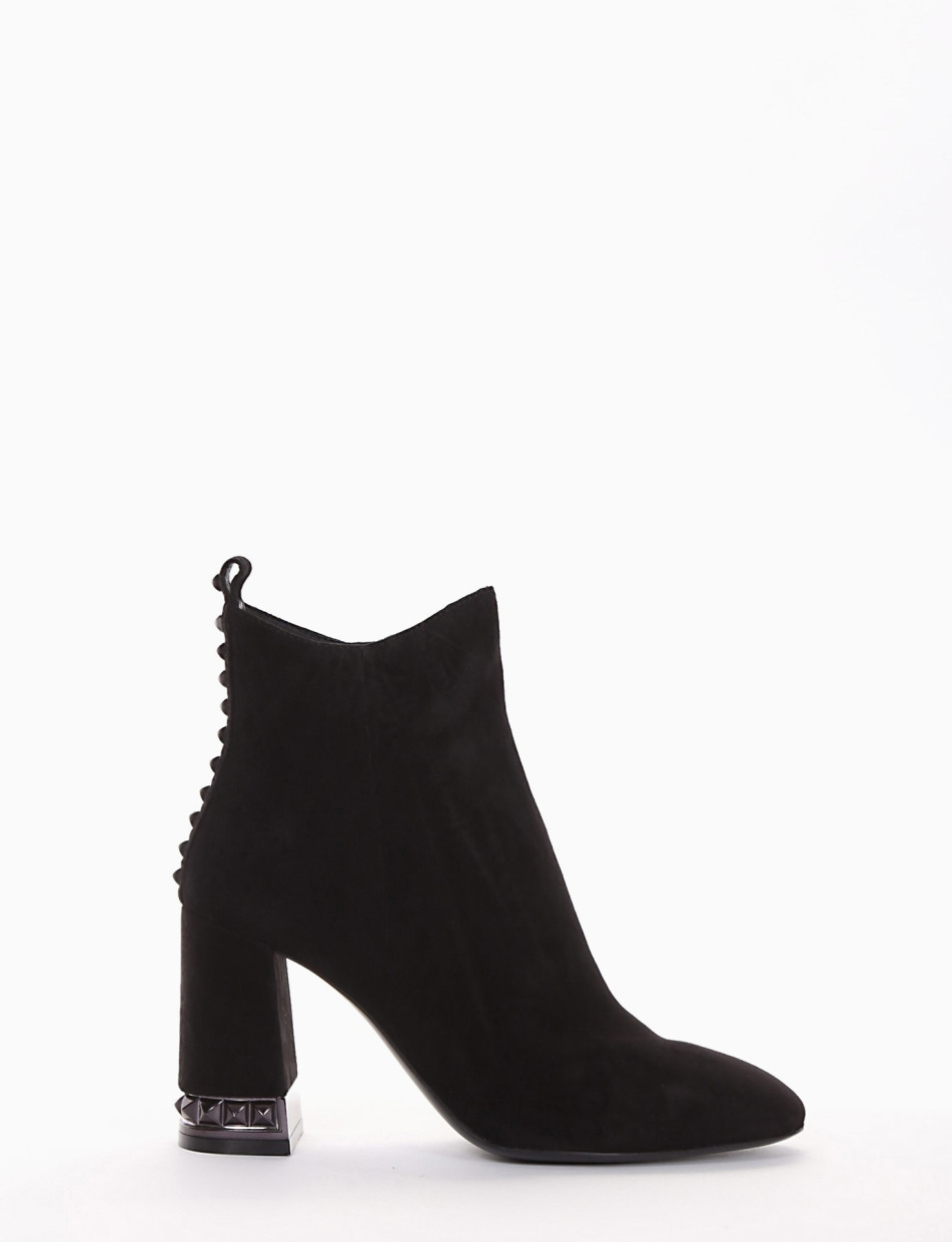 High heel ankle boots heel 7 cm black chamois