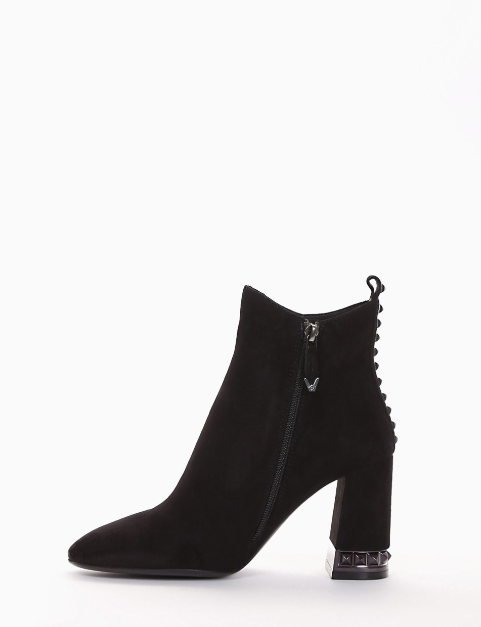 High heel ankle boots heel 7 cm black chamois