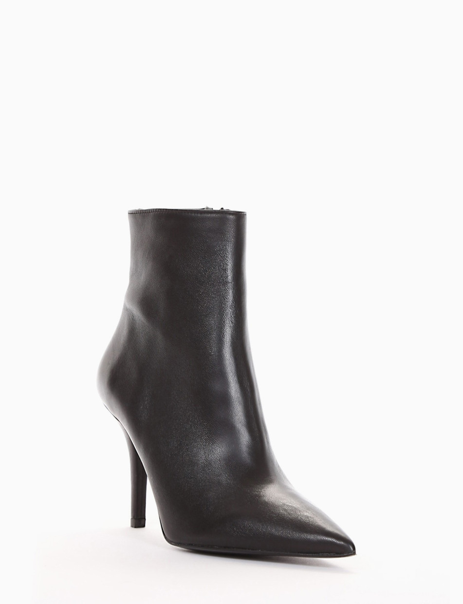 High heel ankle boots heel 9 cm black leather