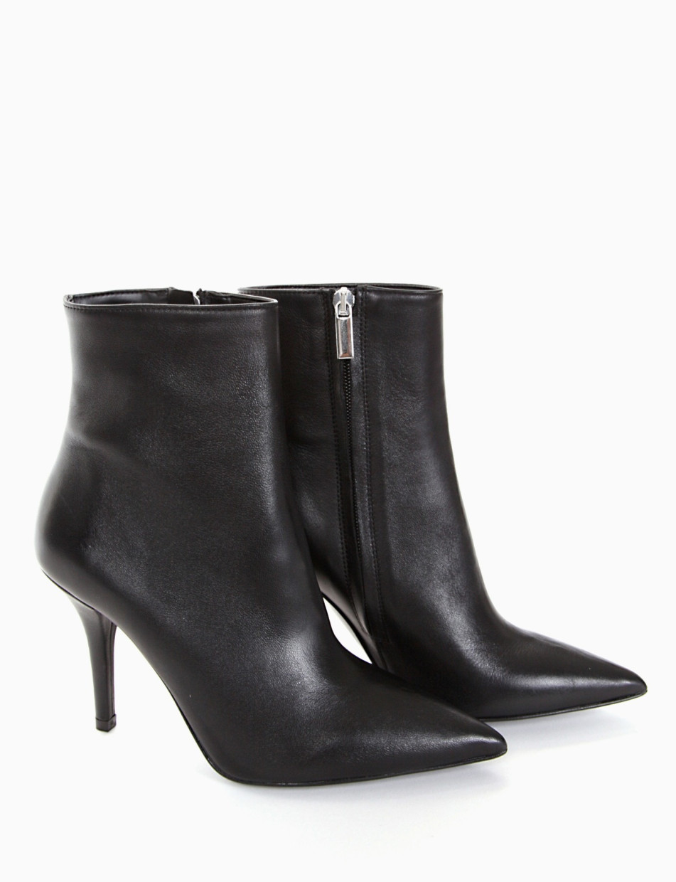 High heel ankle boots heel 9 cm black leather