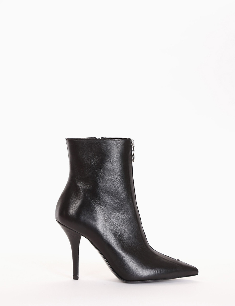 High heel ankle boots heel 8 cm black leather