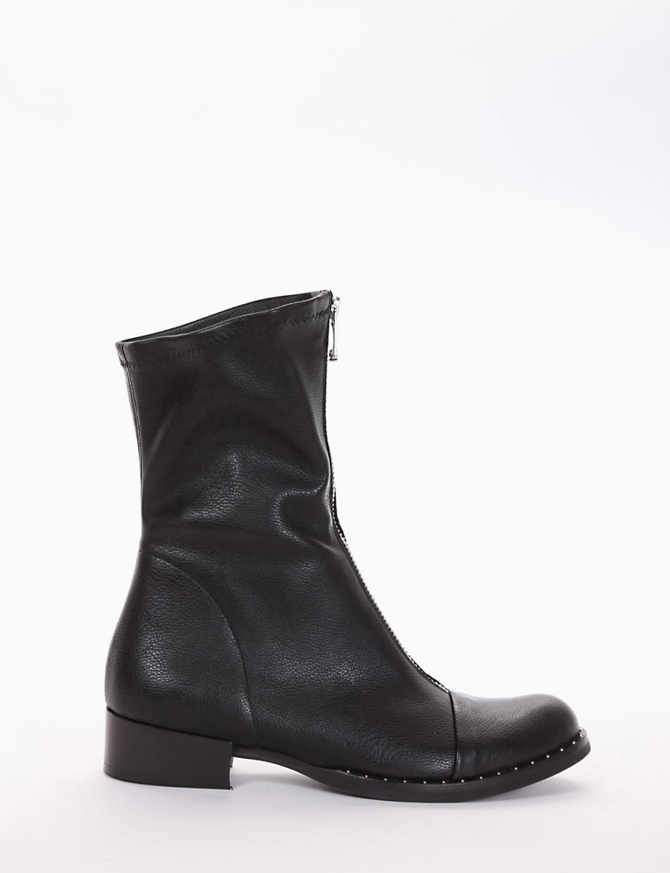 Low heel ankle boots heel 1 cm black leather