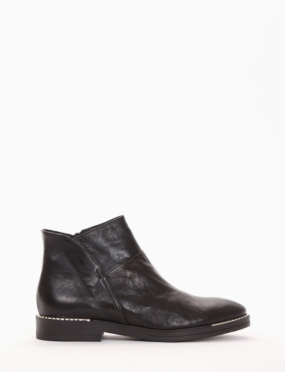 Low heel ankle boots heel 2 cm black leather