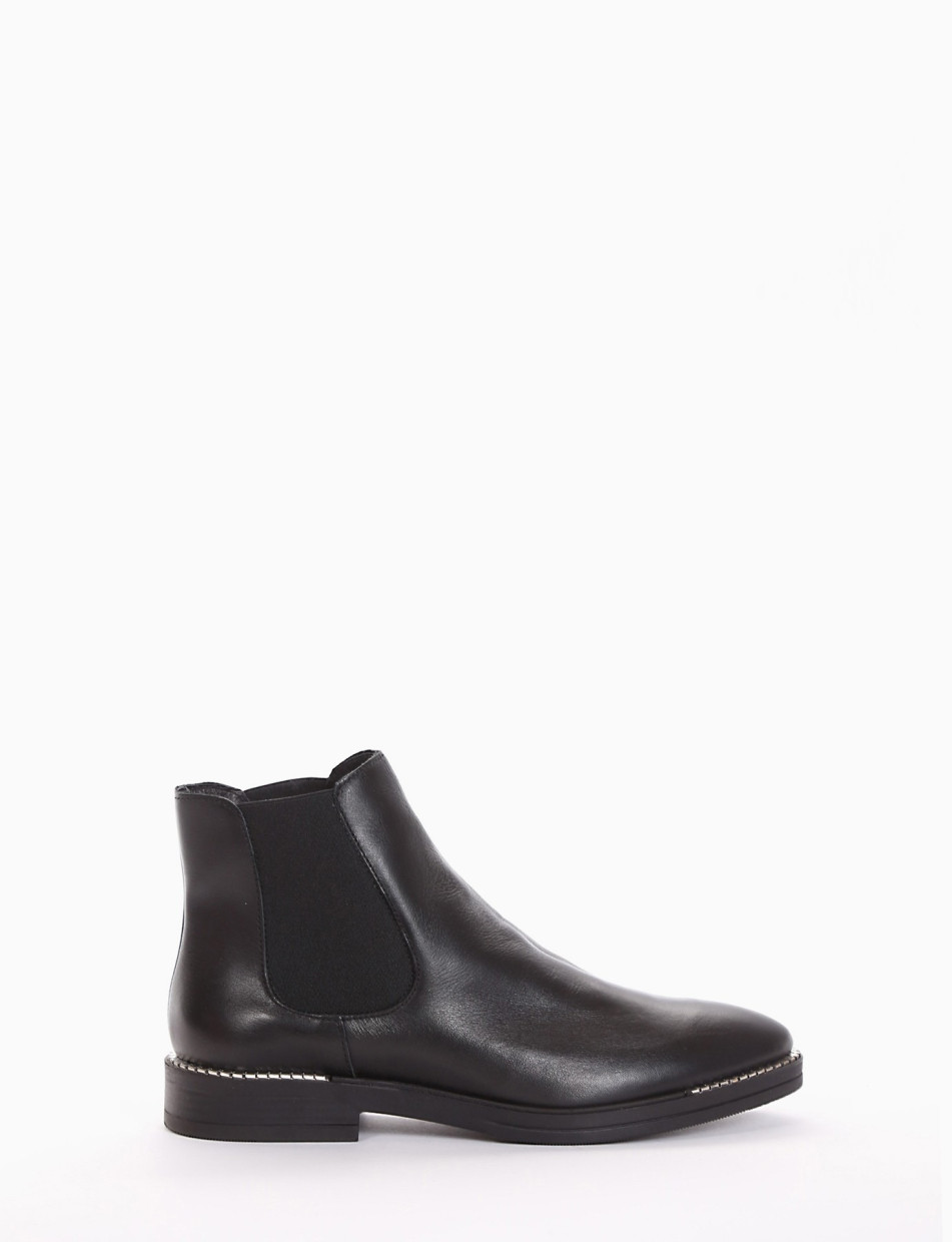 Low heel ankle boots heel 2 cm black leather