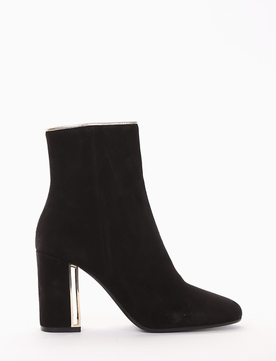 High heel ankle boots heel 7 cm black chamois