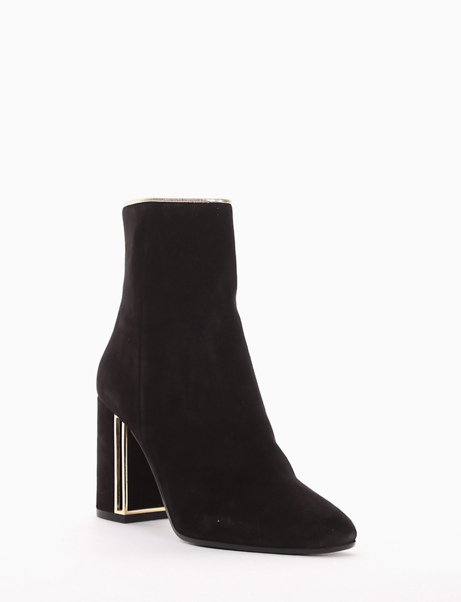 High heel ankle boots heel 7 cm black chamois