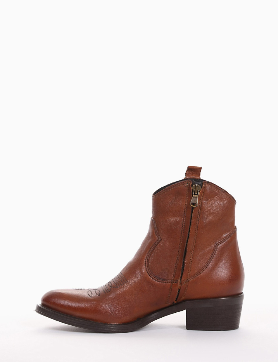 Low heel ankle boots heel 3 cm brown leather