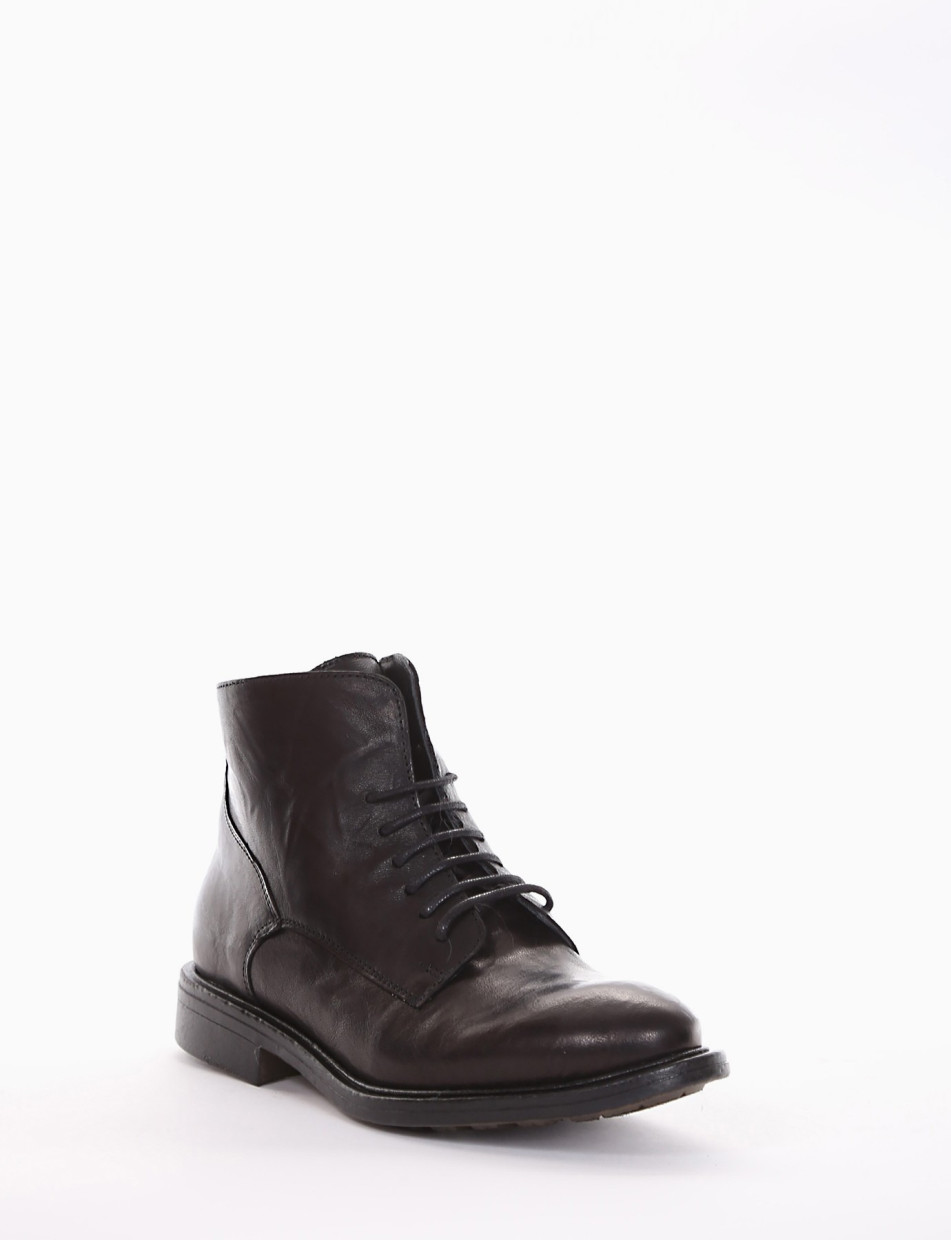 Combat boots heel 2 cm black leather