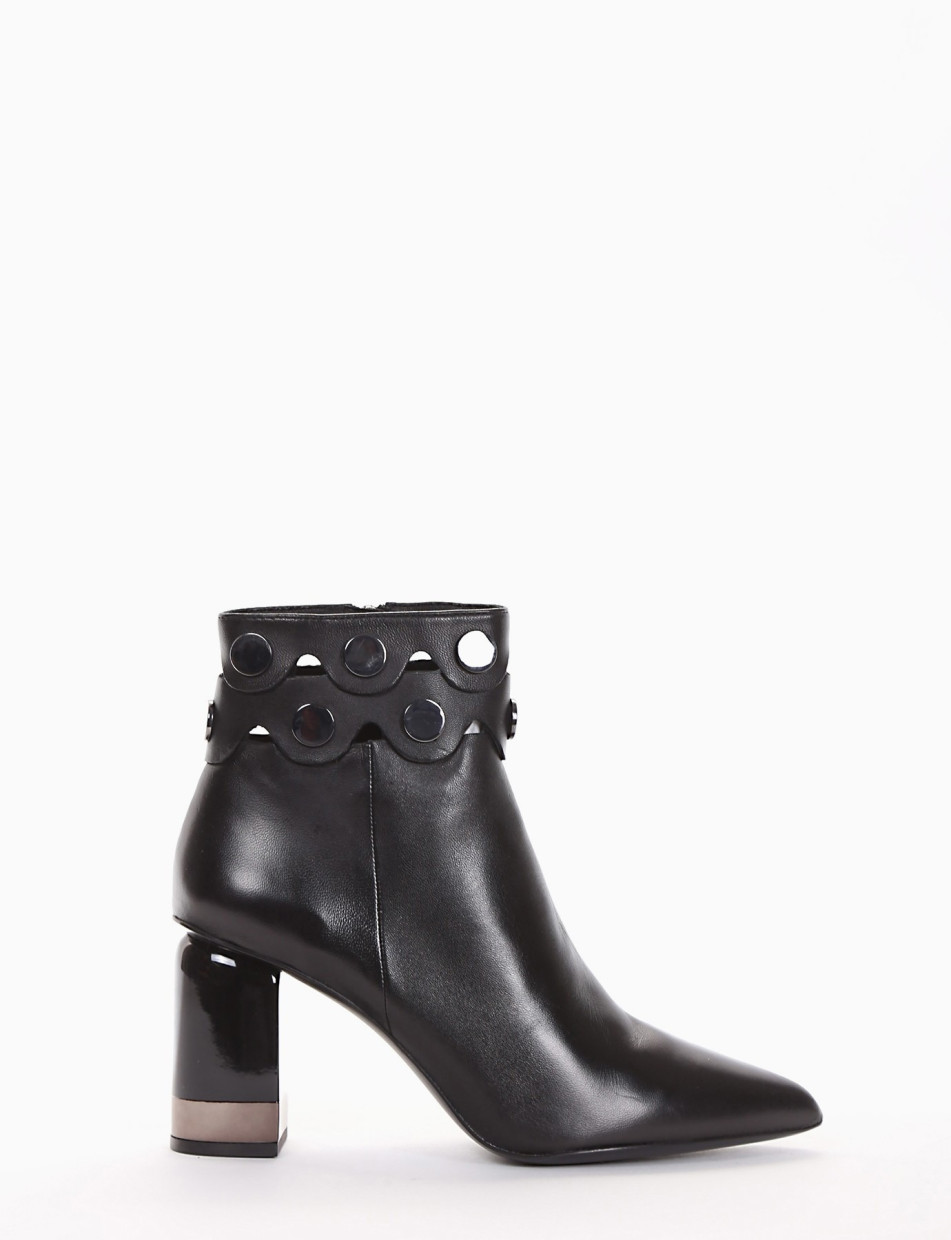 High heel ankle boots heel 7 cm black leather