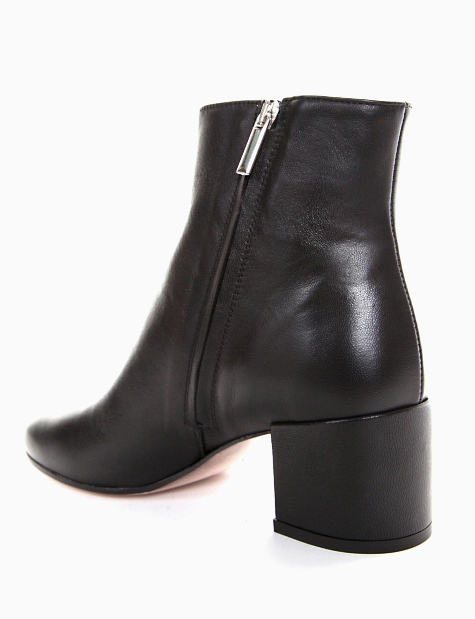 High heel ankle boots heel 5 cm black leather