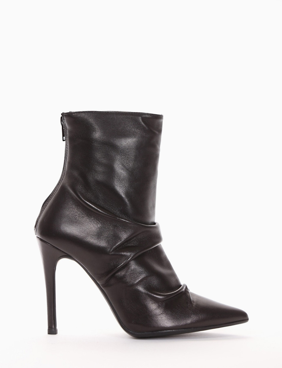 High heel ankle boots heel 9 cm black leather