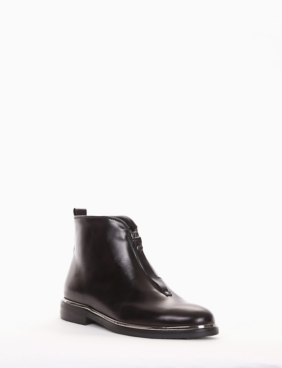 Low heel ankle boots heel 2 cm black leather