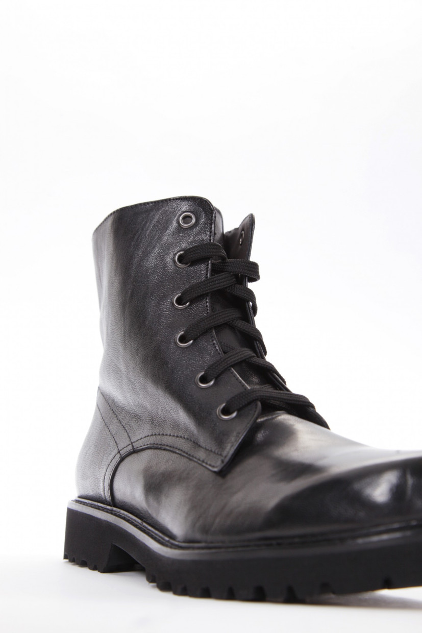 Combat boots heel 2 cm black leather