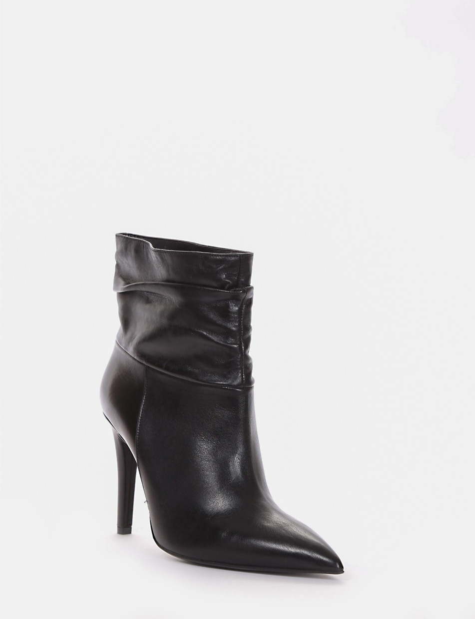 High heel ankle boots heel 10 cm black leather