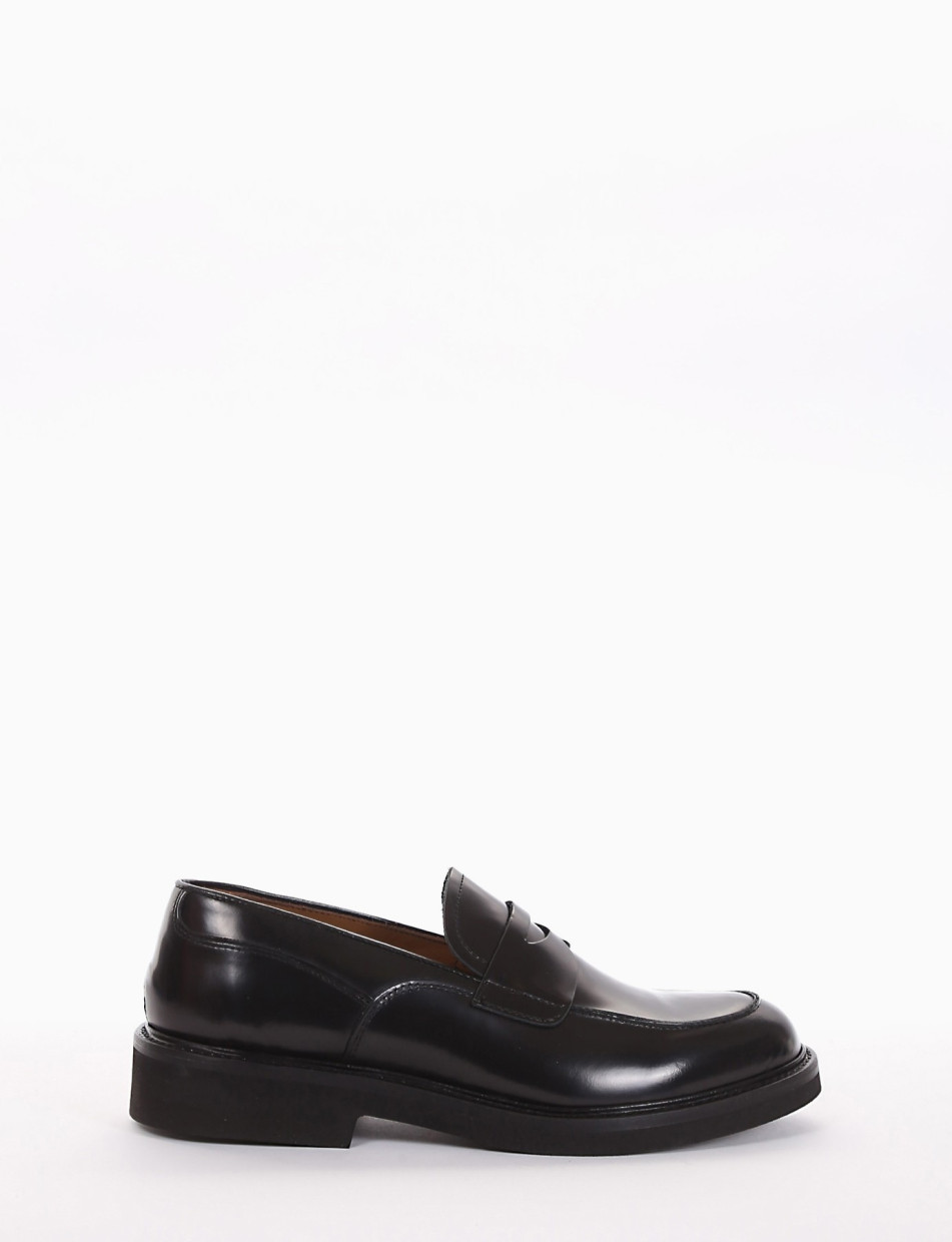 Loafers heel 2 cm black leather