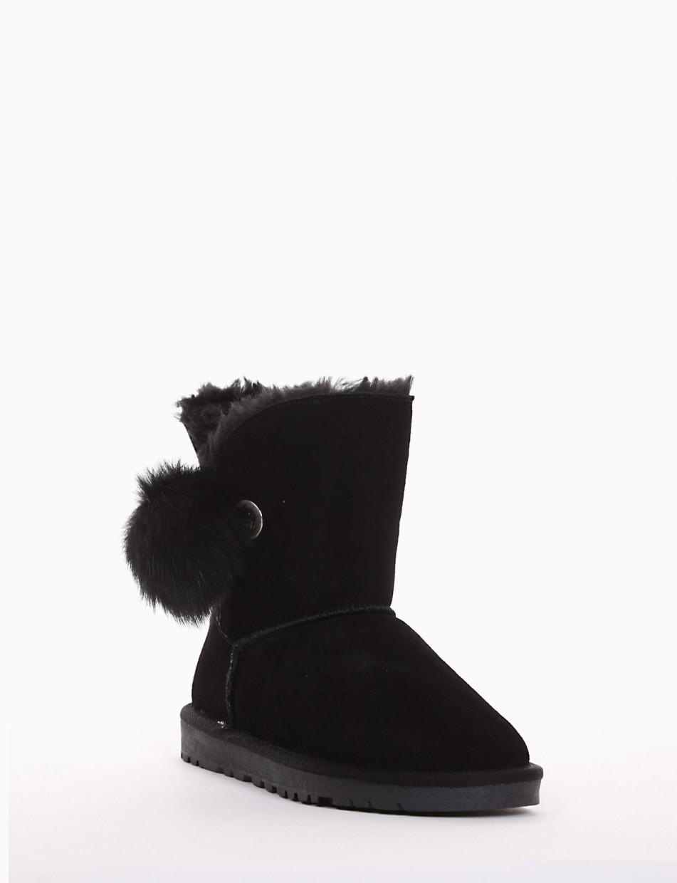 Low heel ankle boots black chamois