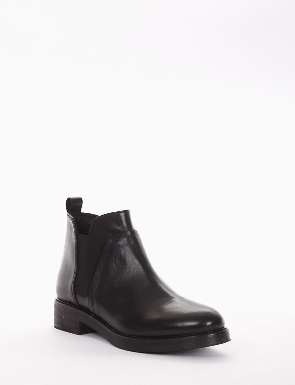 Low heel ankle boots heel 2 cm black leather