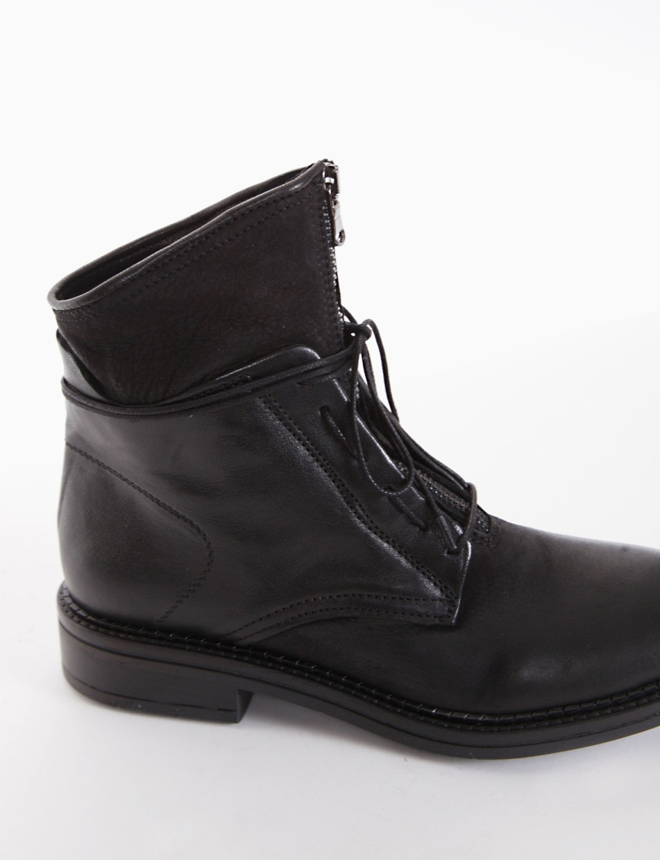 Combat boots heel 2 cm black leather