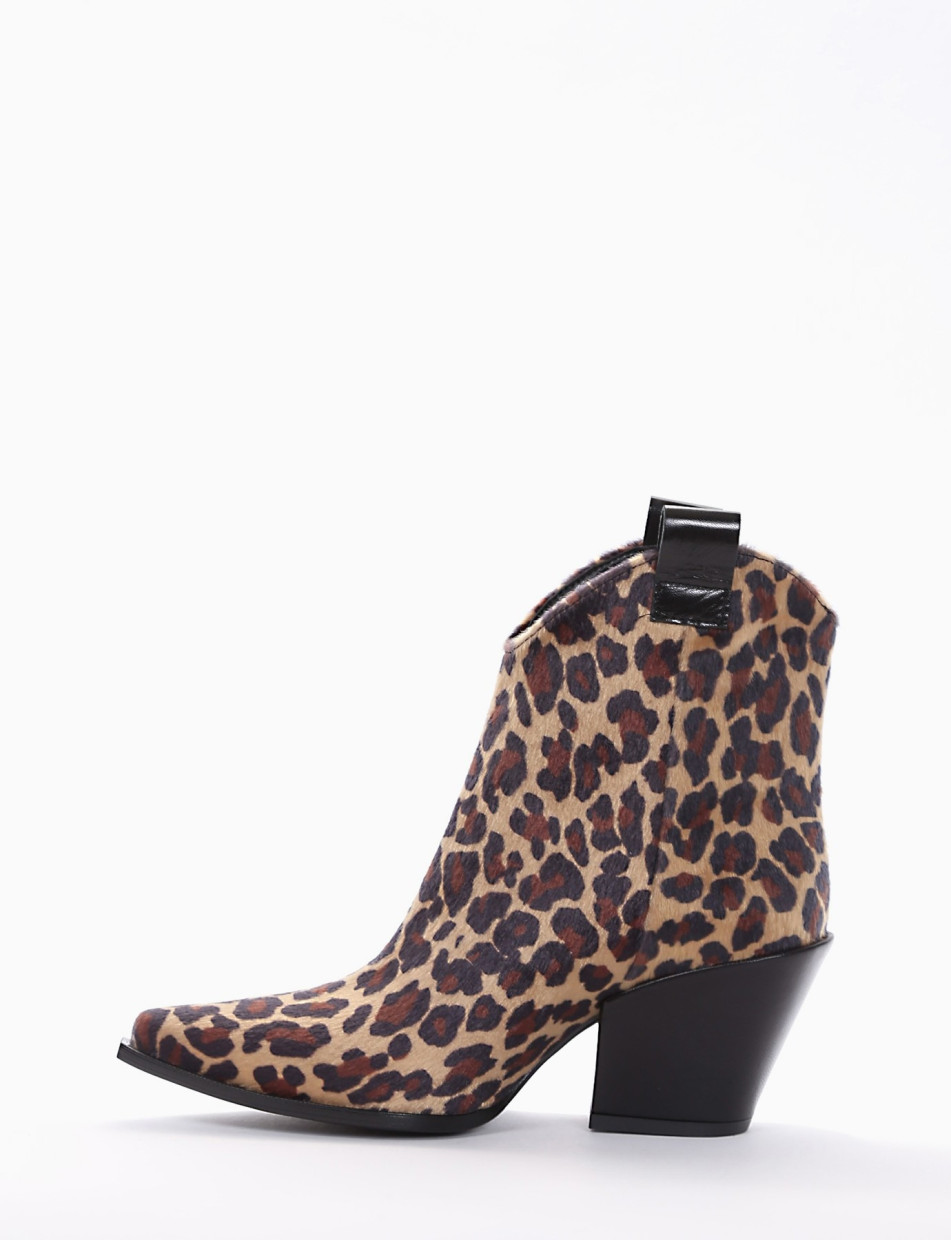 Stivaletto texano tacco 4cm leopardo