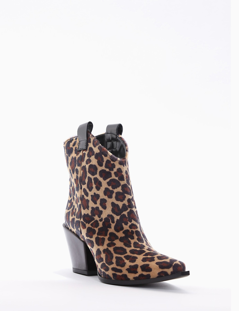 Stivaletto texano tacco 4cm leopardo