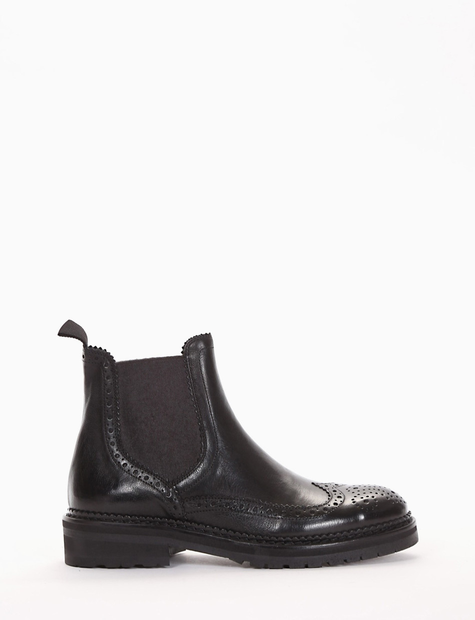 Low heel ankle boots heel 2 cm black leather