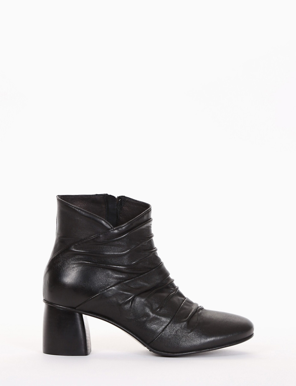 High heel ankle boots heel 5 cm black leather