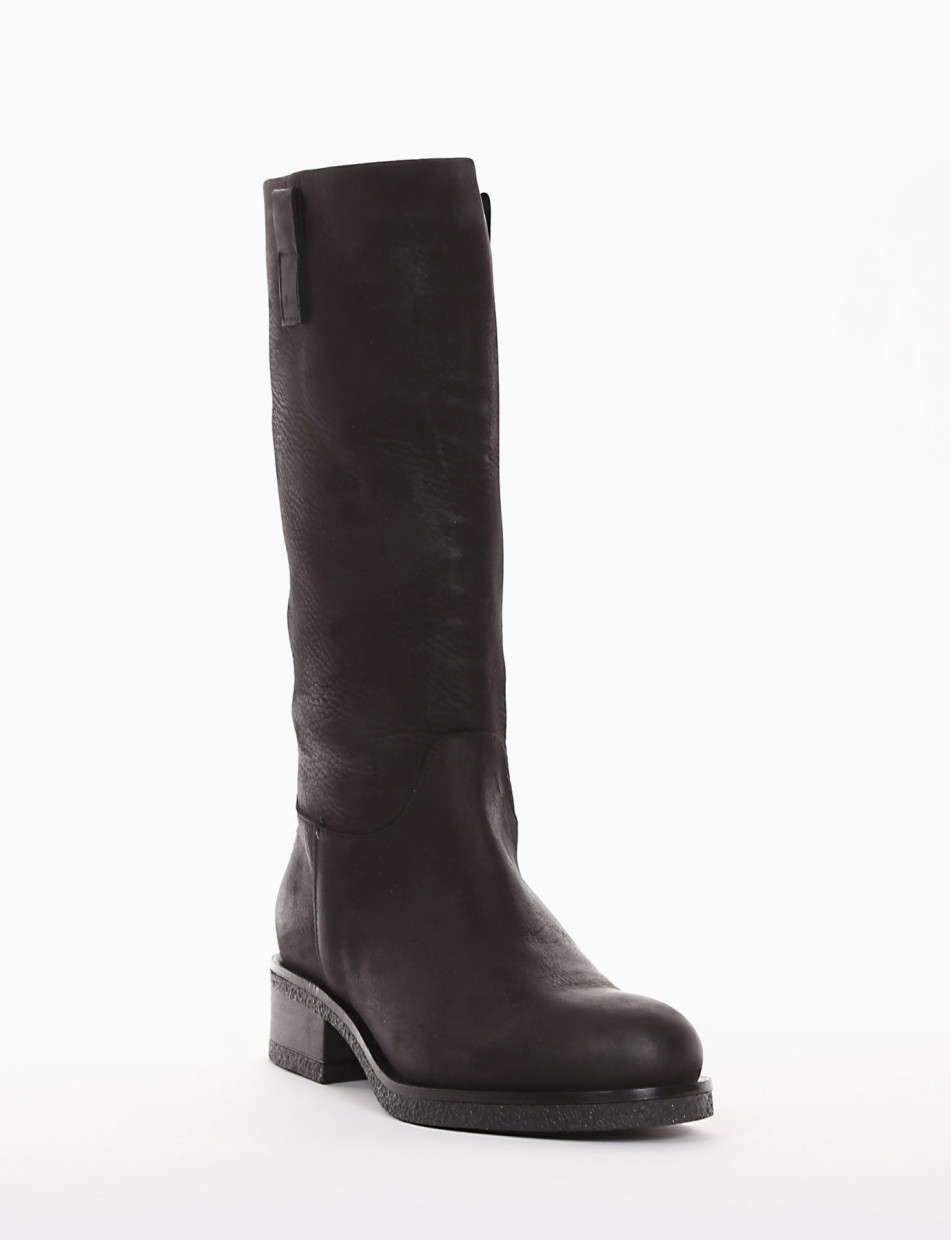 Low heel boots heel 3 cm black leather