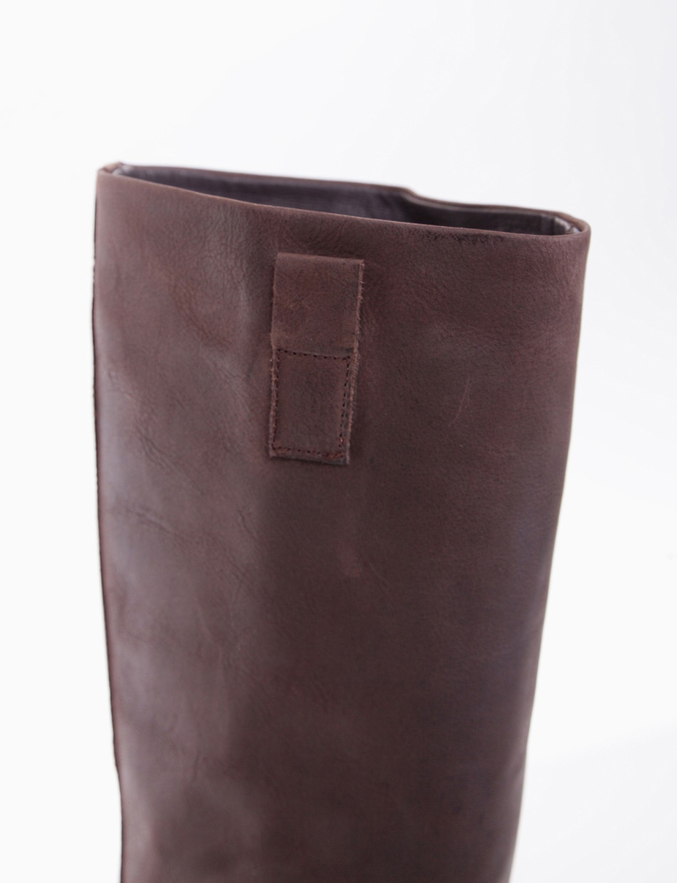 Low heel boots heel 3 cm dark brown leather