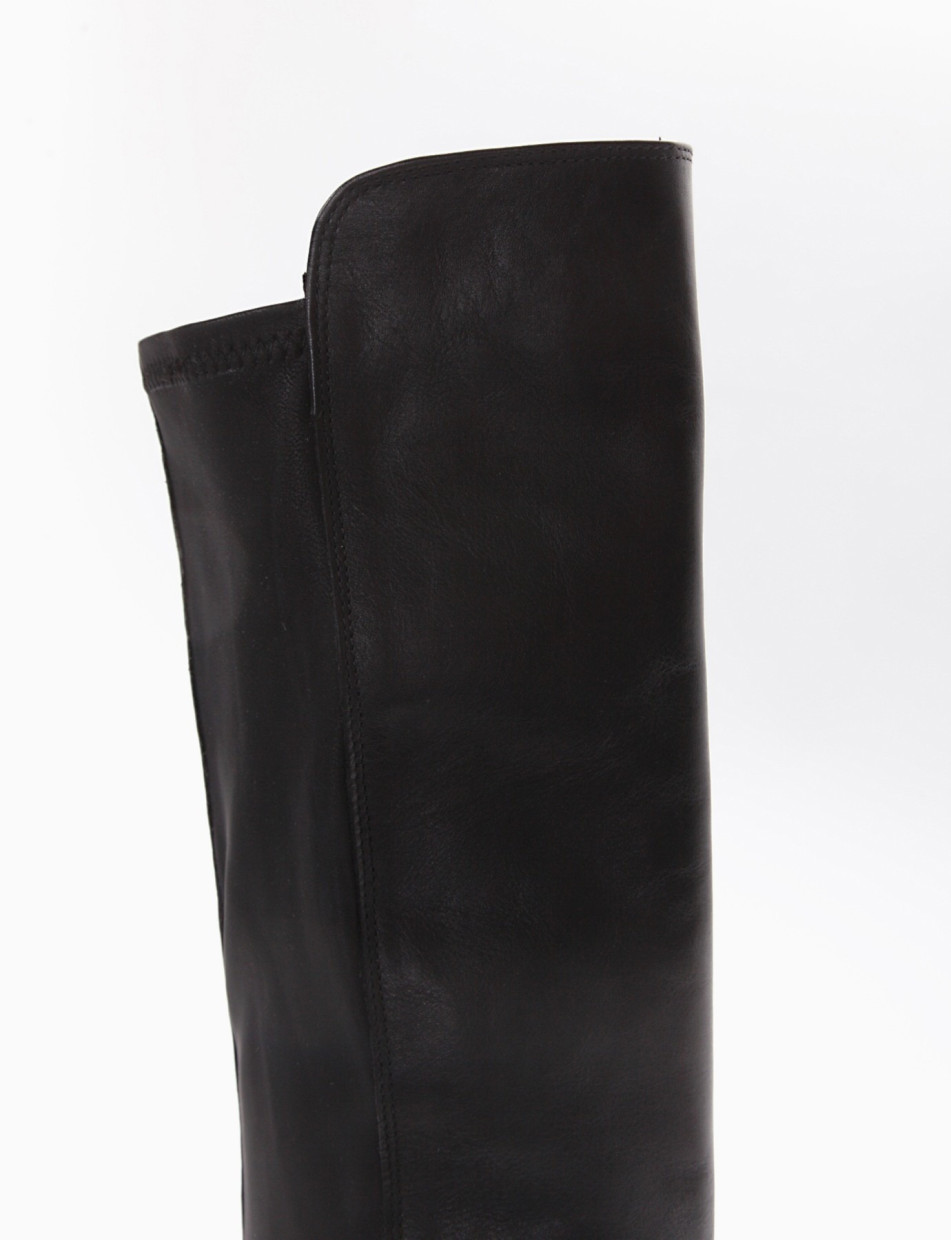 Low heel boots heel 2 cm black leather