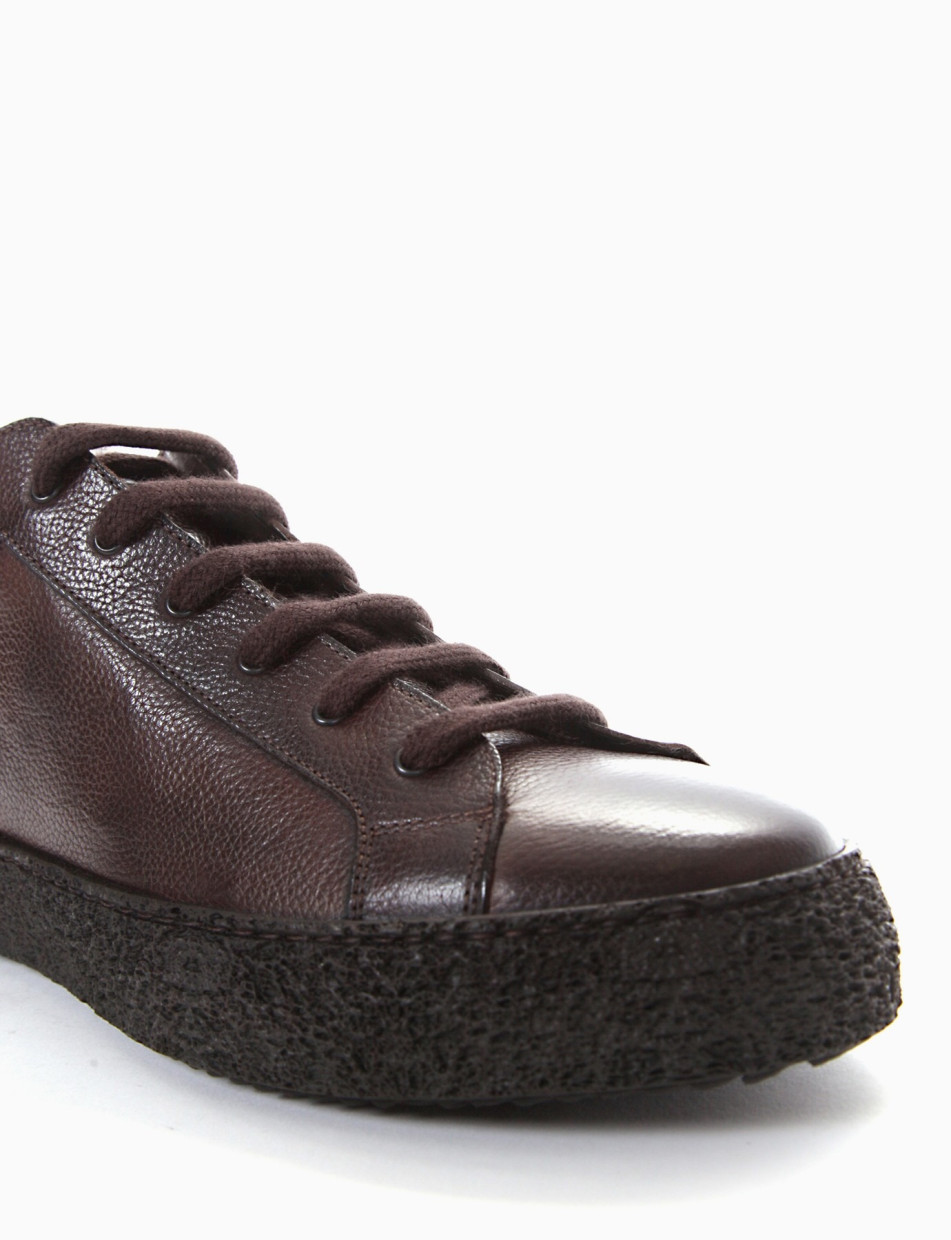 Desert boots heel 2 cm dark brown leather
