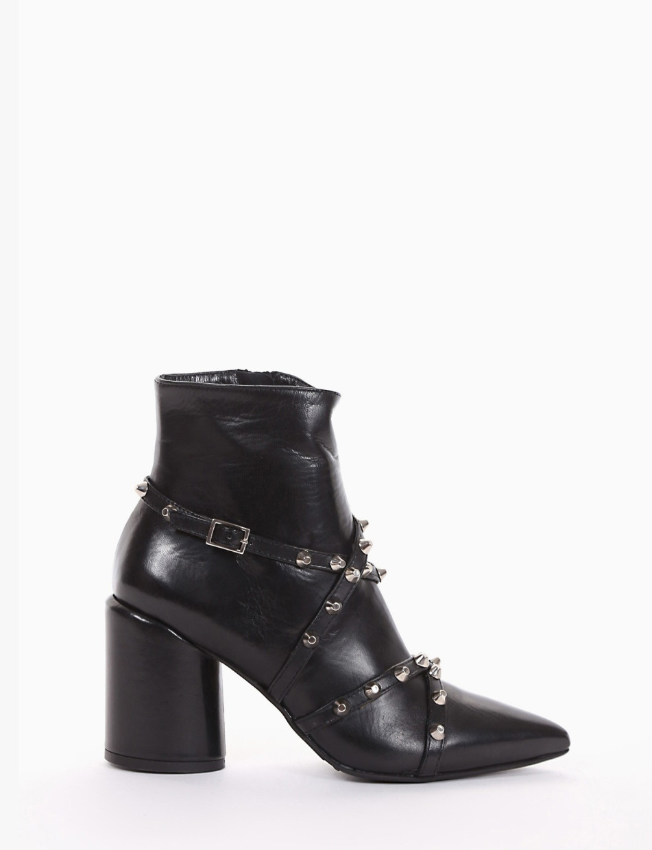 High heel ankle boots heel 7 cm black leather