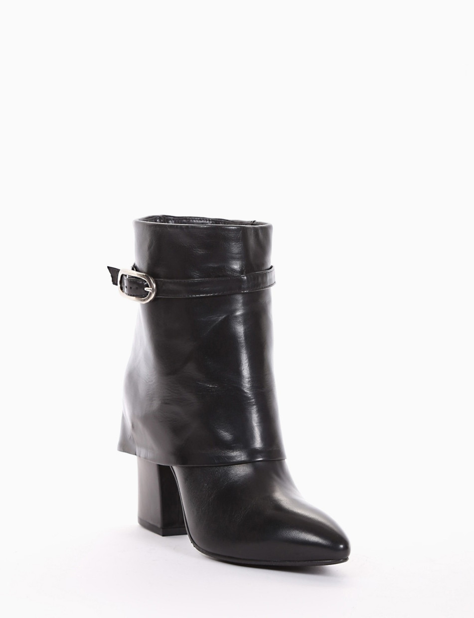 High heel ankle boots heel 7 cm black leather