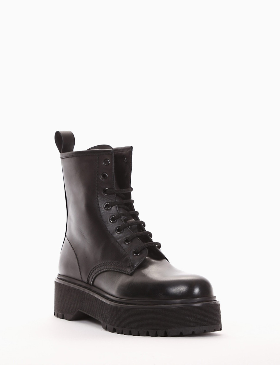 Combat boots heel 3 cm black leather