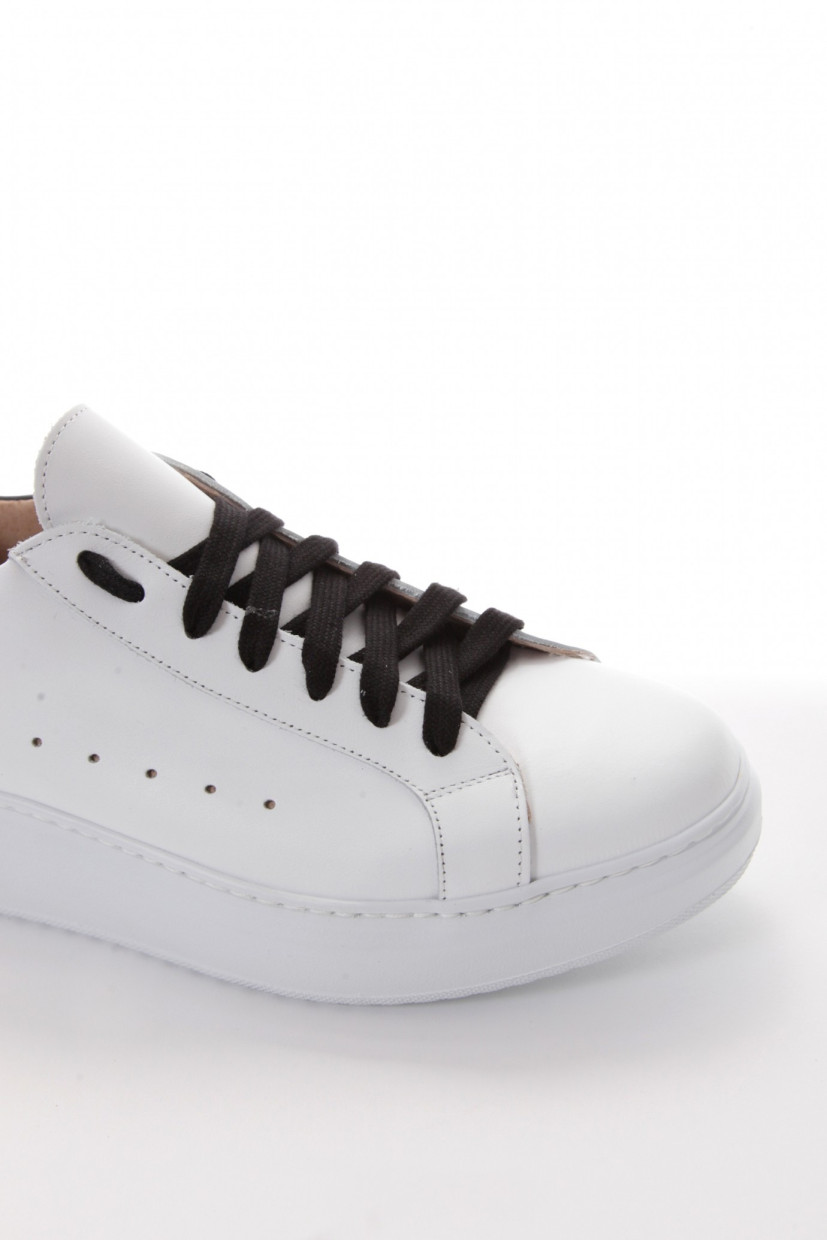 Sneakers white leather