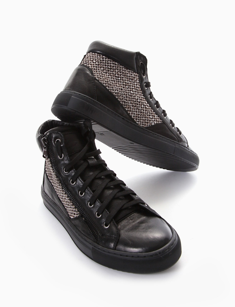 Sneakers black leather