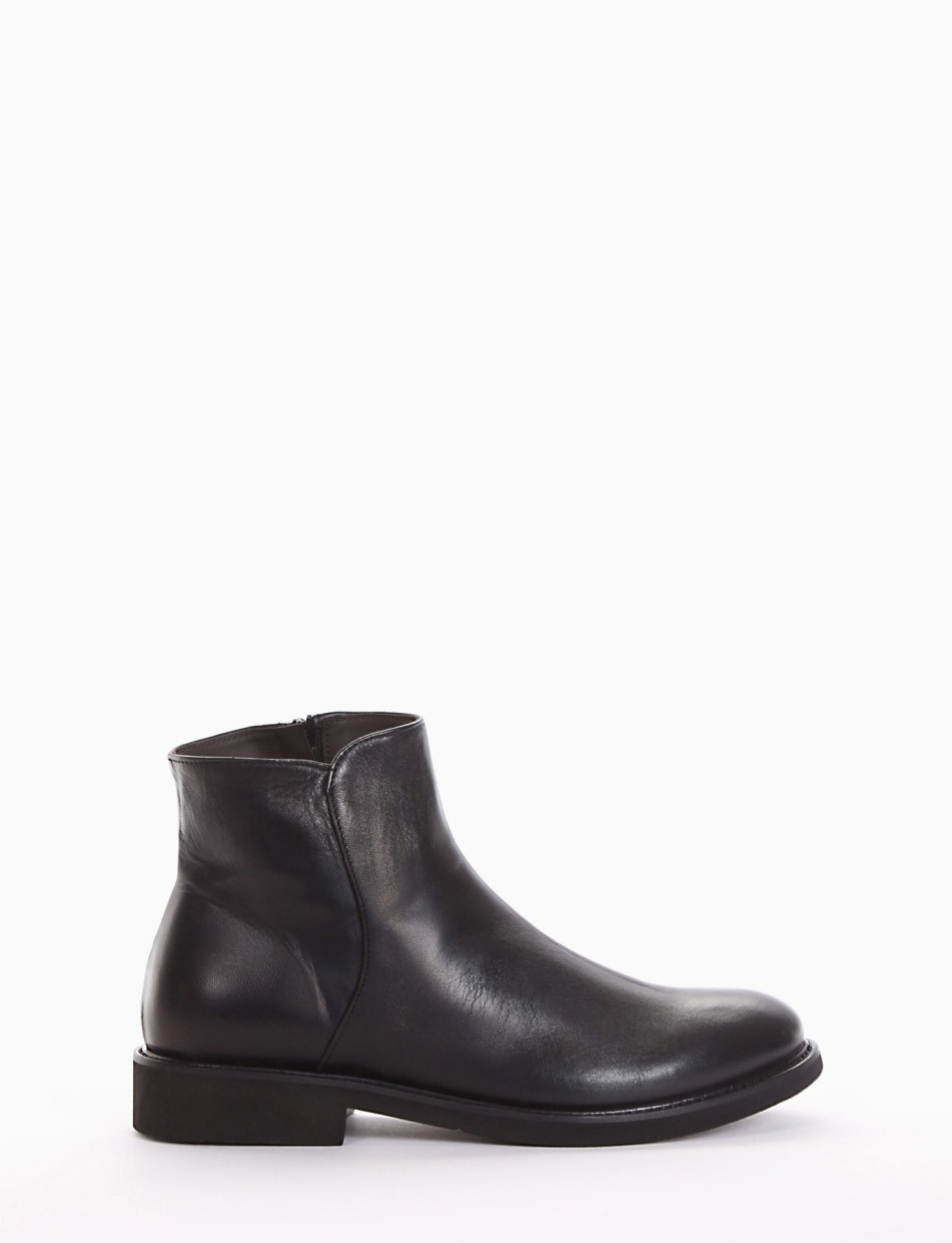 Low heel ankle boots heel 2 cm black leather