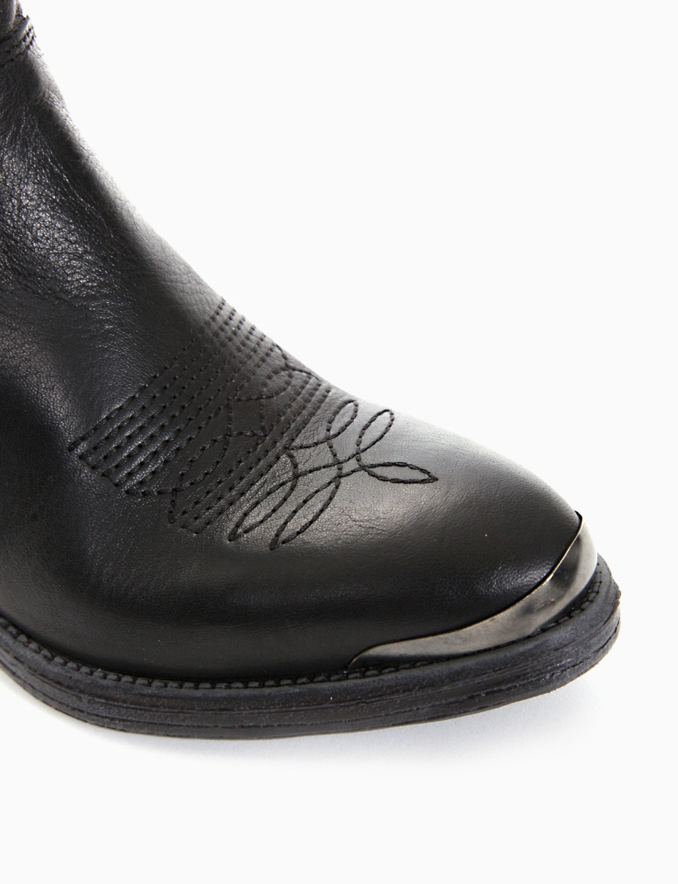stivale texano tacco 3 cm nero