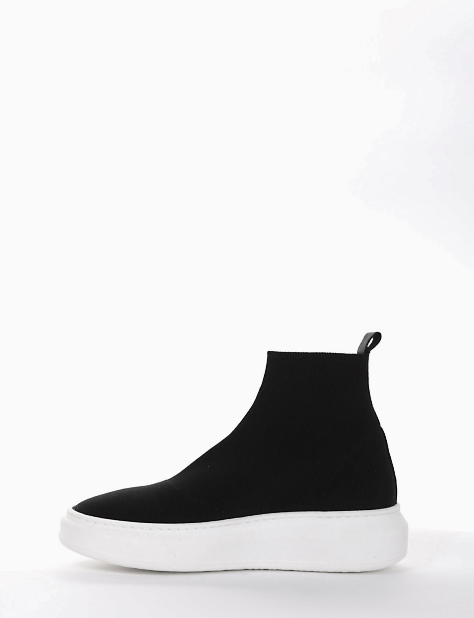 Sneakers heel 2 cm black elastic