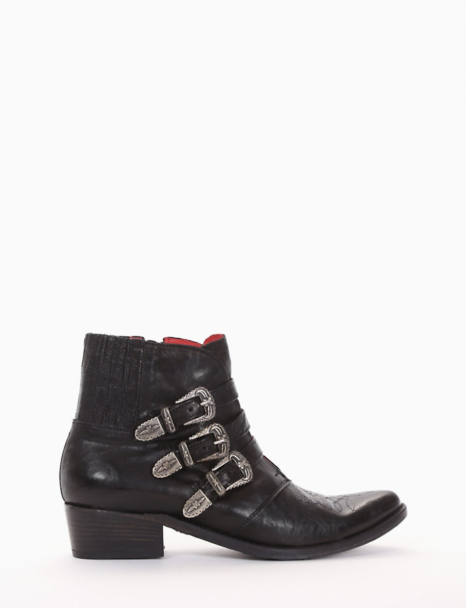 Low heel ankle boots heel 3 cm black leather