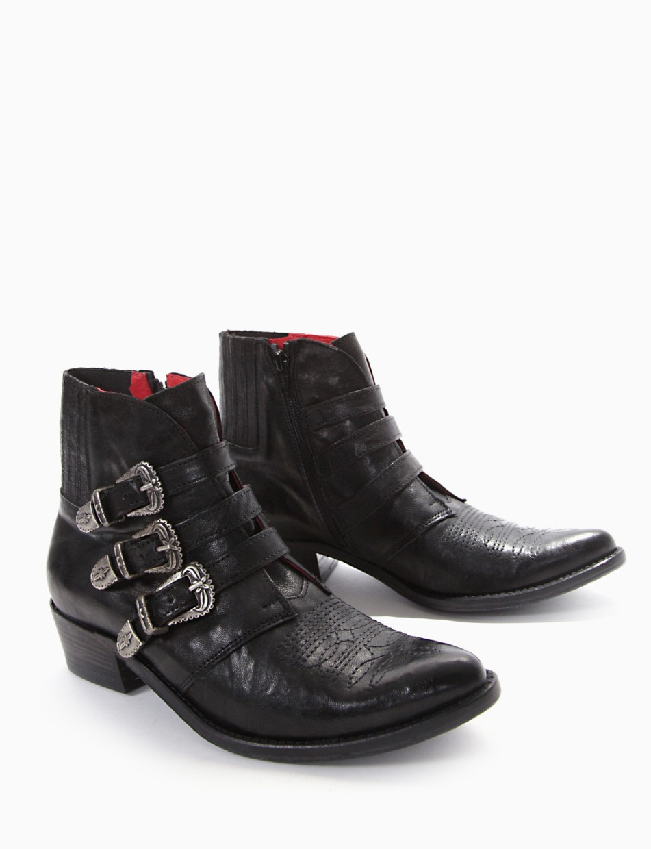 Low heel ankle boots heel 3 cm black leather