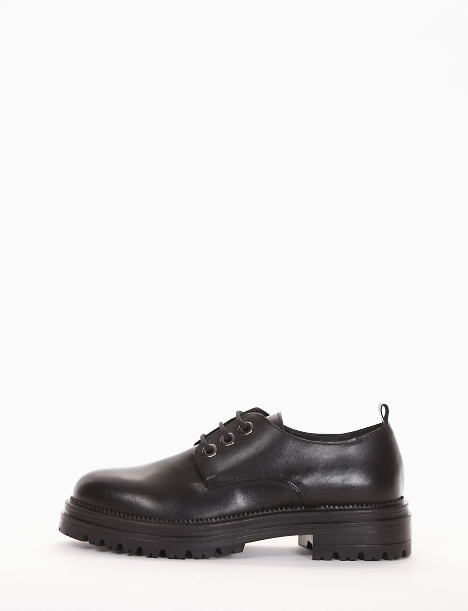 scarpa lacci tacco 2 cm nero