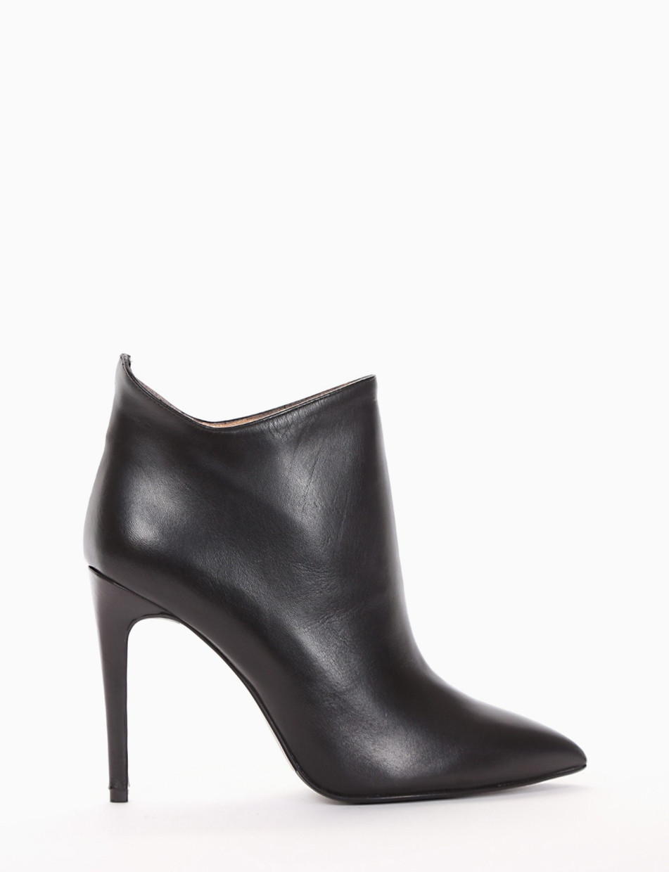 stivaletto tacco 10 cm nero