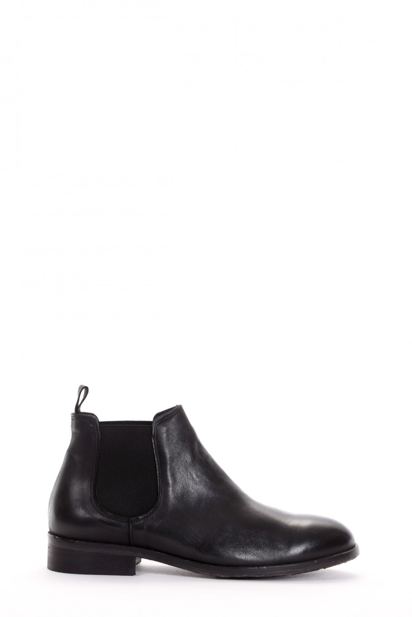 Low heel ankle boots heel 2 cm black leather