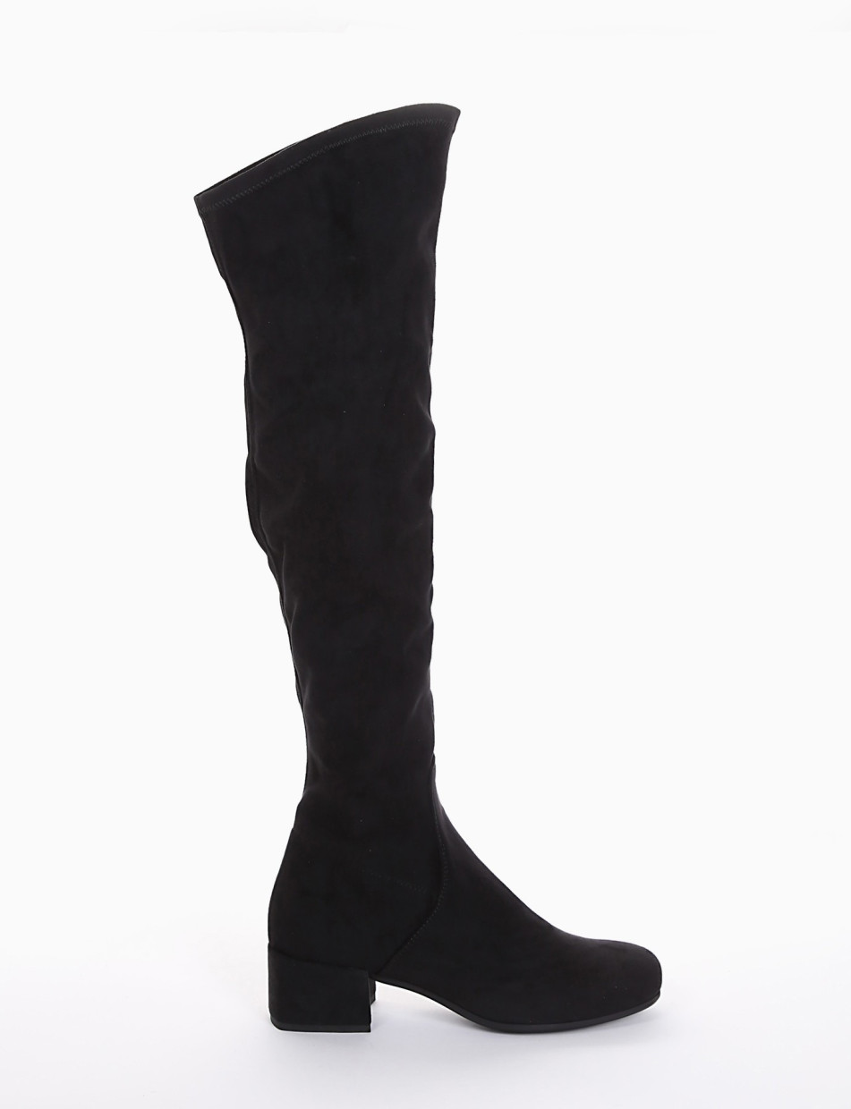 Low heel boots heel 3 cm black chamois