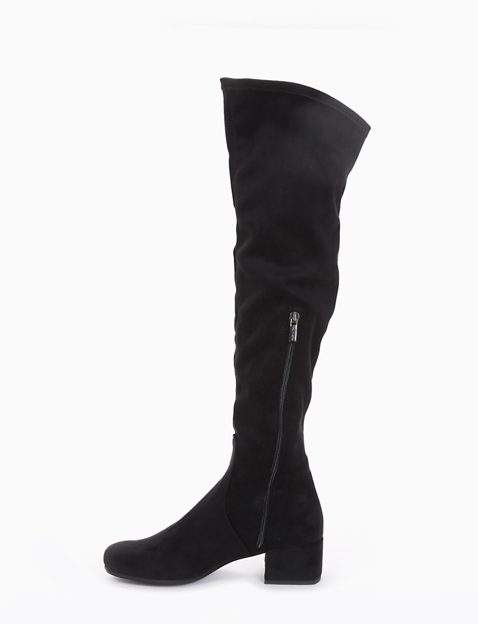 Low heel boots heel 3 cm black chamois