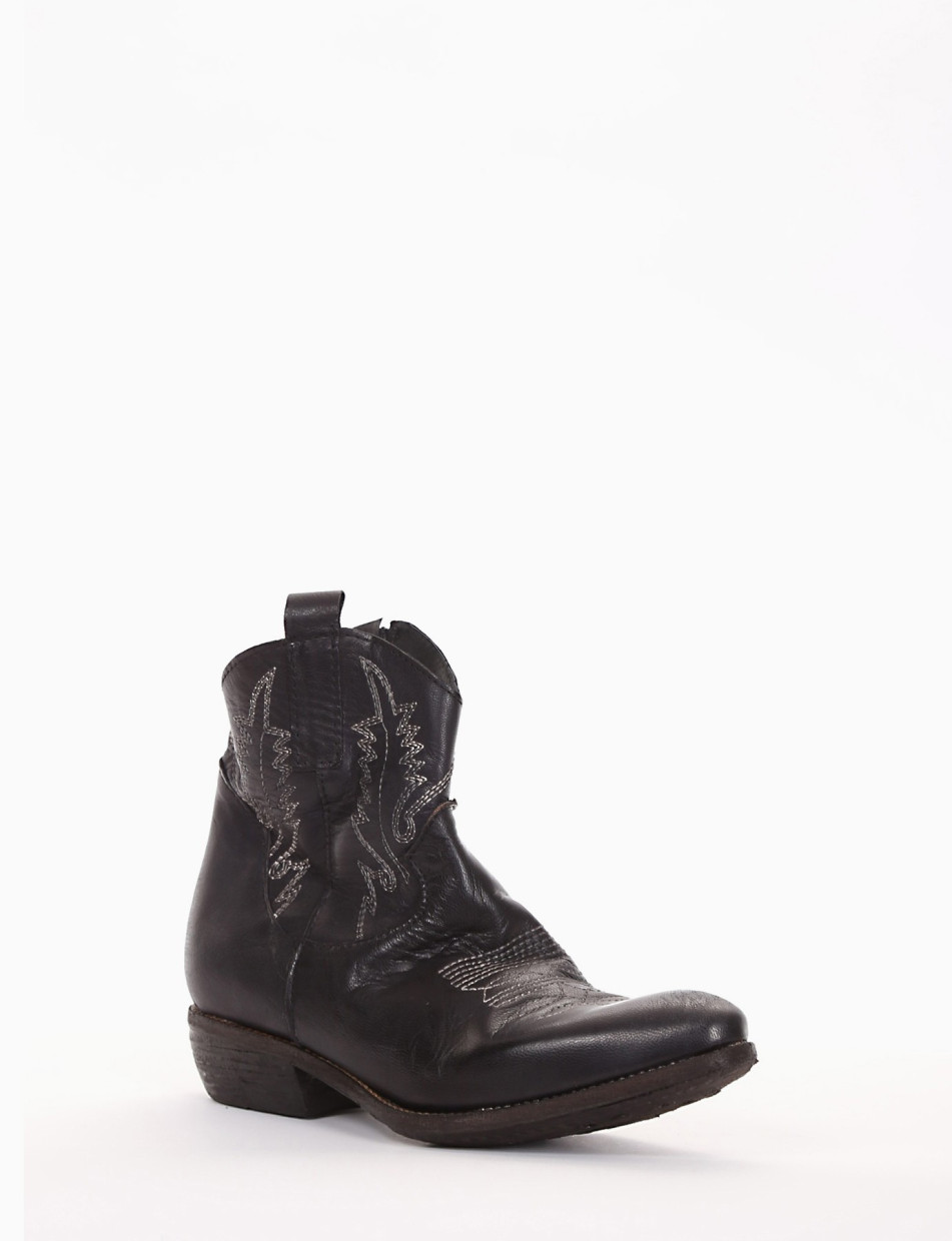 Low heel ankle boots heel 2 cm black leather